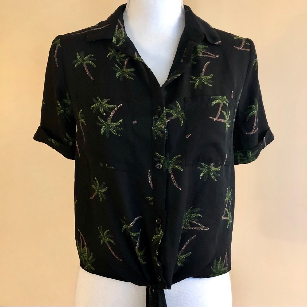 Lily White Palm Tree Top Small